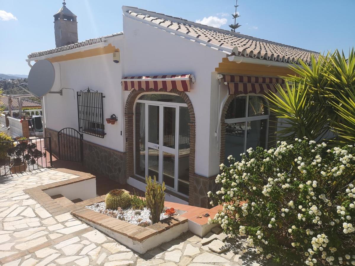 Villa Casa Las Fresas Alcaucín Esterno foto
